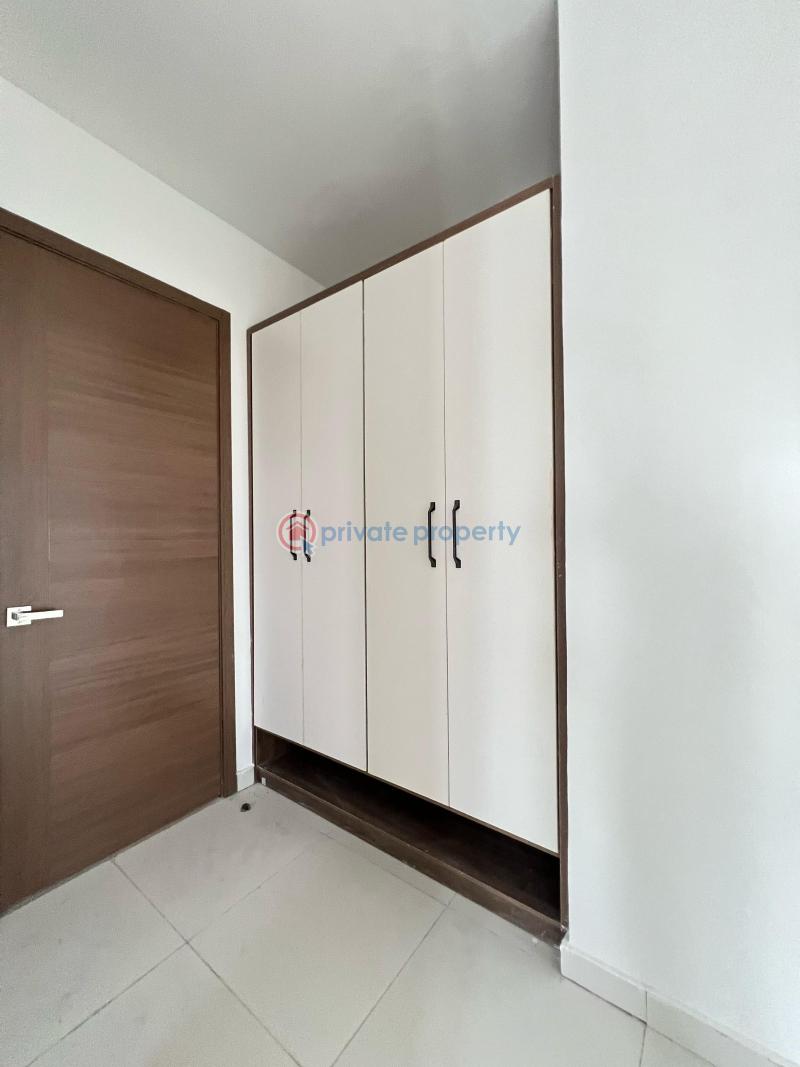 Newly built 2 bedroom apartment with an elevator and swimming pool suitable for investment - 6 2 bedroom Flat & Apartment For Sale Ikate Lekki Lagos - 6