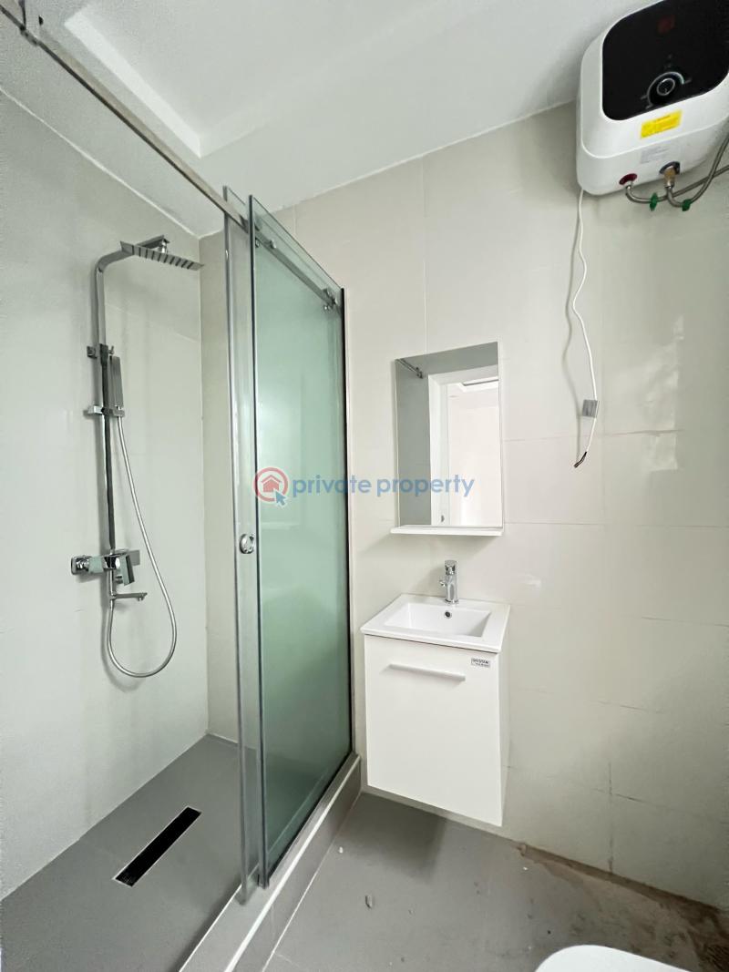 Newly built 2 bedroom apartment with swimming pool suitable for investment - 6 2 bedroom Flat & Apartment For Sale Ikate Lekki Lagos - 6
