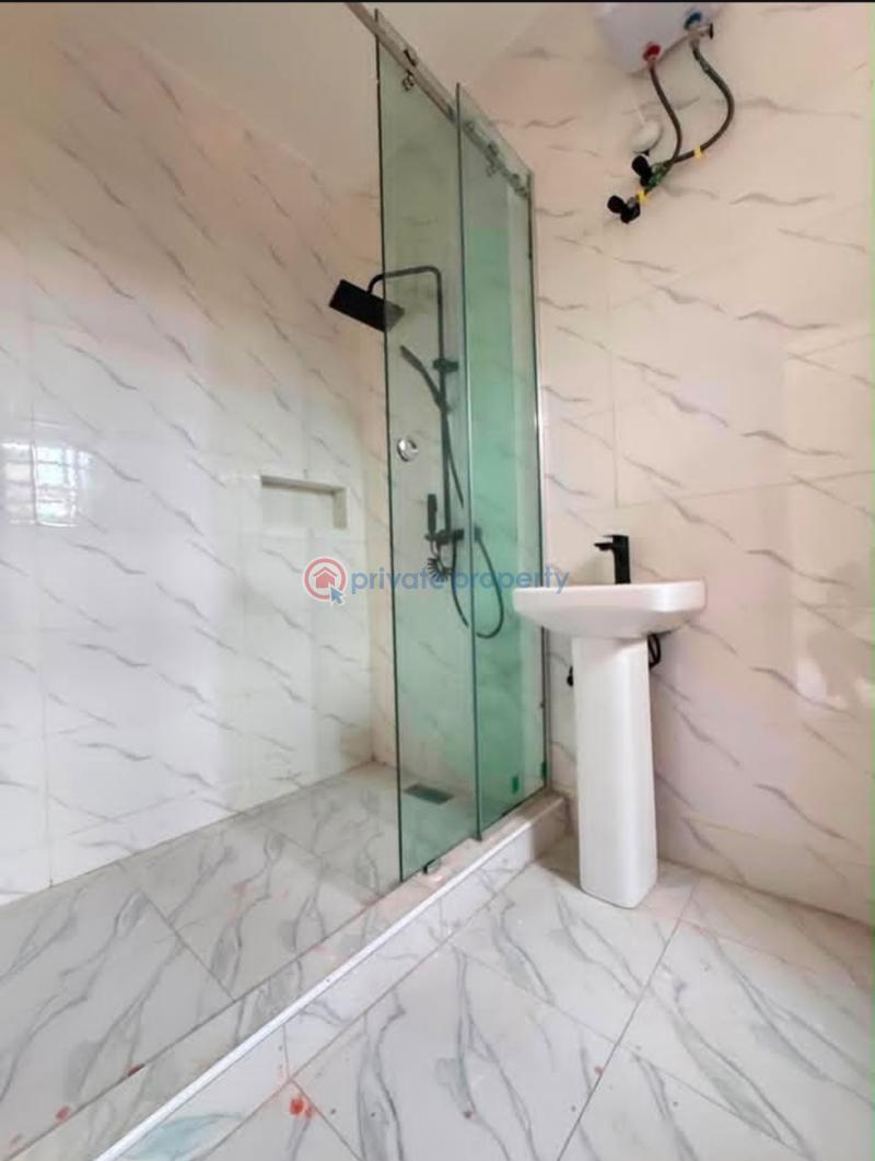 2 bedroom Block Of Flats For Sale Surulere Lagos - 9