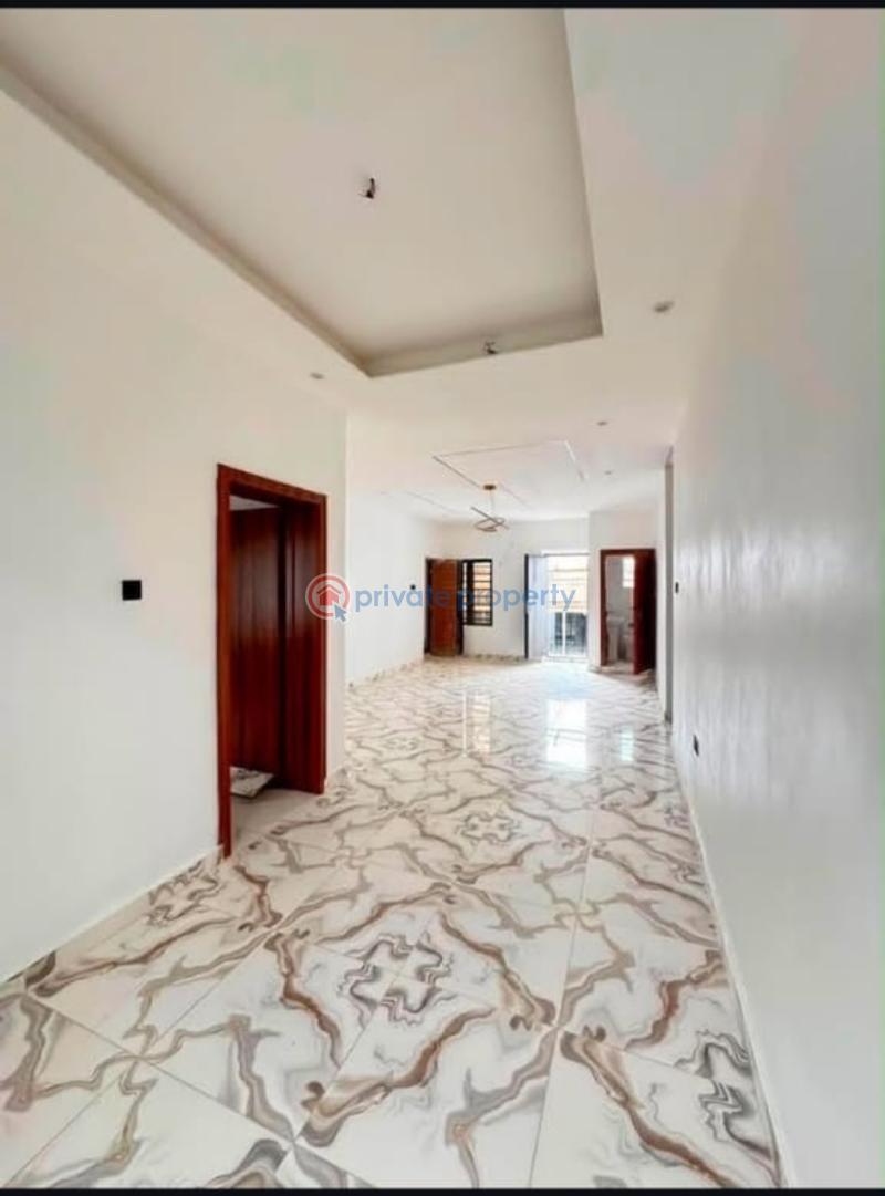 2 bedroom Block Of Flats For Sale Surulere Lagos - 1