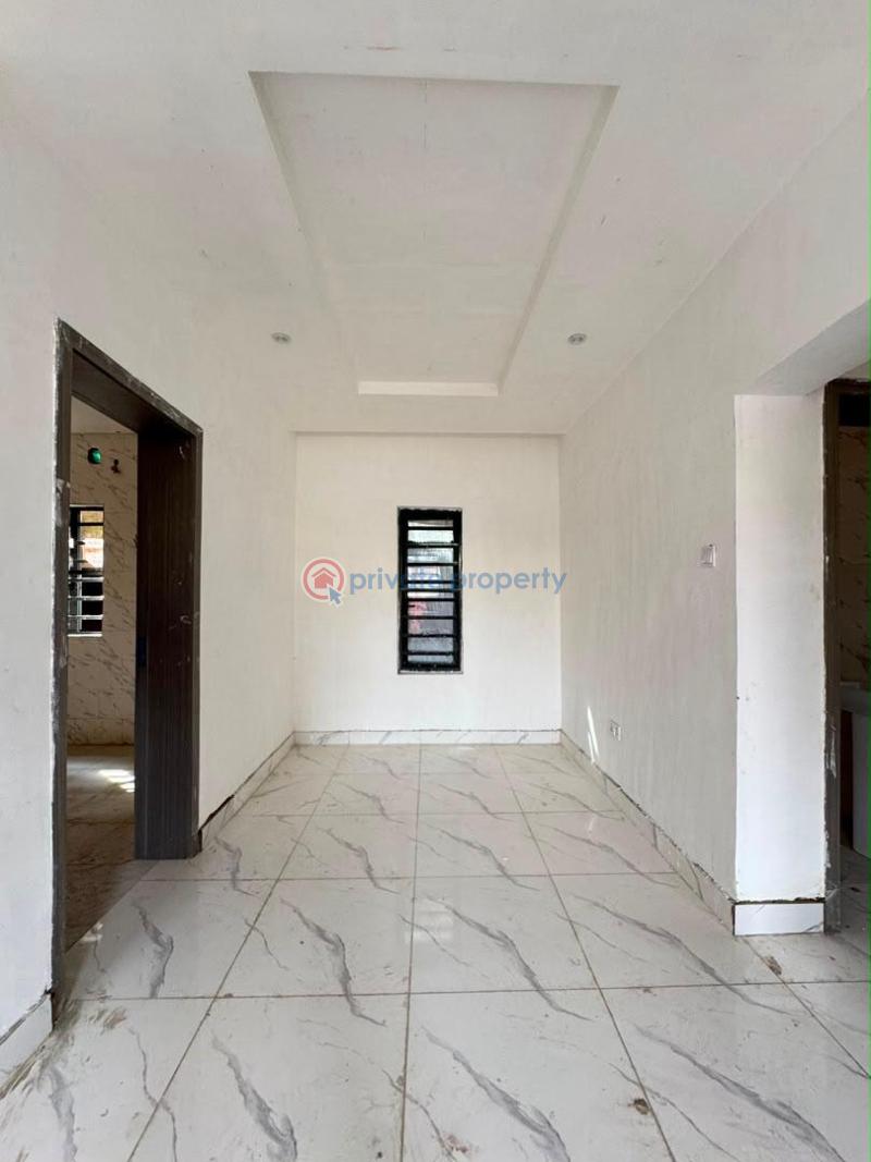 2 bedroom Block Of Flats For Sale Fadeyi Shomolu Lagos - 3