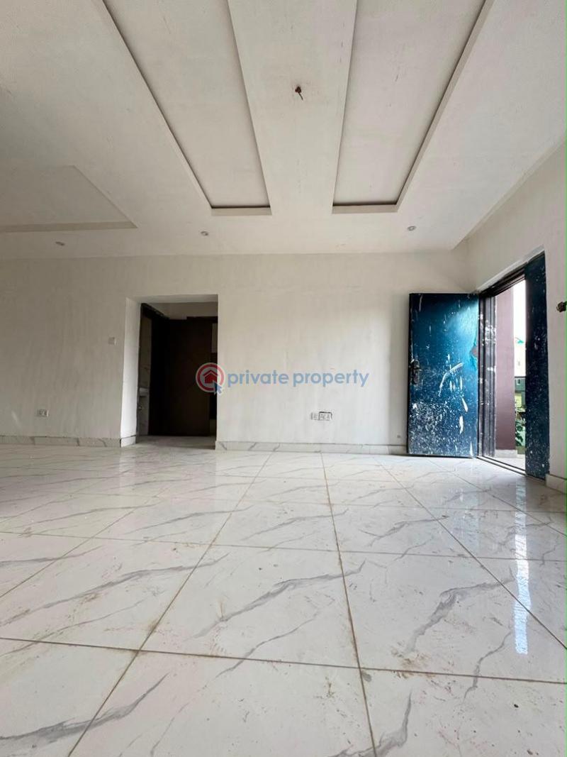 2 bedroom Block Of Flats For Sale Fadeyi Shomolu Lagos - 2