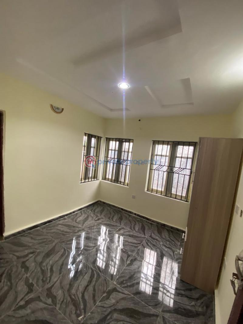 House For Rent @ First Laurel Soka Using Band A Light And Trekkable To Express. Ibadan Oyo - 4