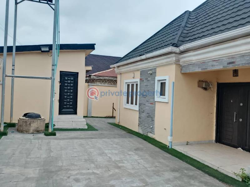 Newly built 2 bedroom flat at akogi area, off jankata, kuola, ibadan all rooms ensuit - 5 2 bedroom Block Of Flats For Rent Jankata Kuola Akala Express Ibadan Oyo - 5
