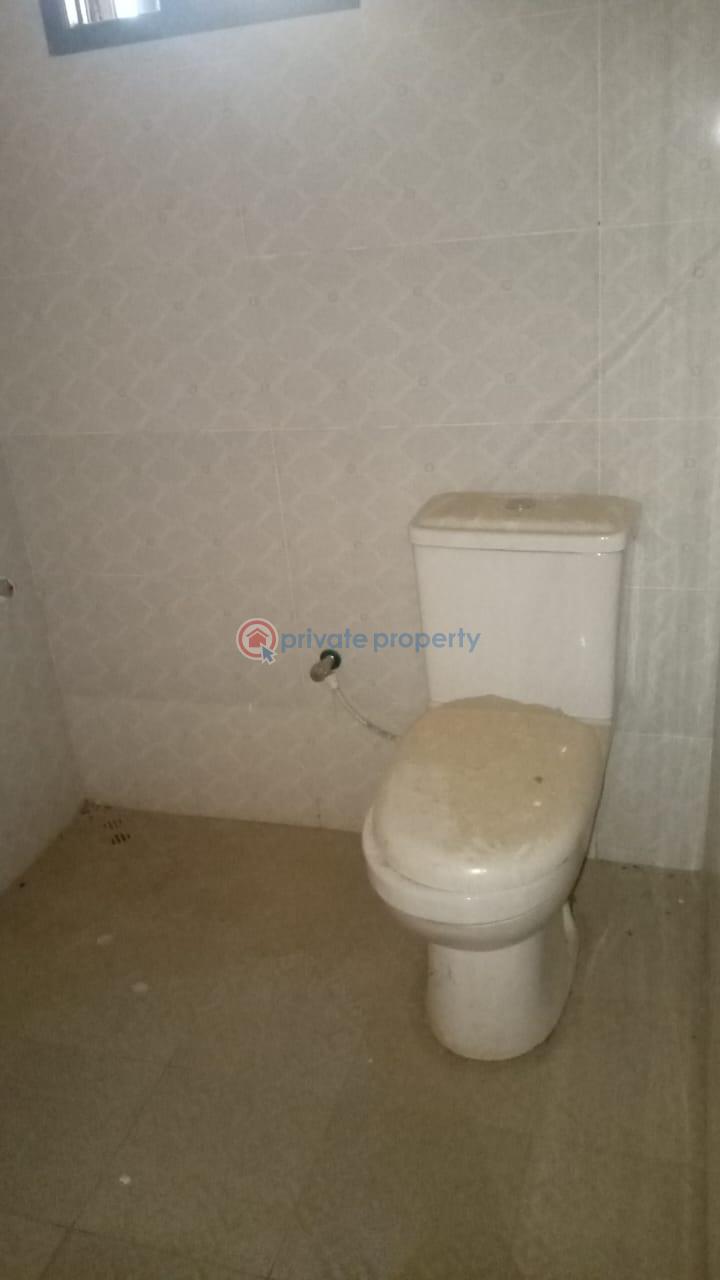 Newly built 2 bedroom flat - 13 2 bedroom Block Of Flats For Rent Asakaal, Elebu, Akala Express, Ibadan Akala Express Ibadan Oyo - 13