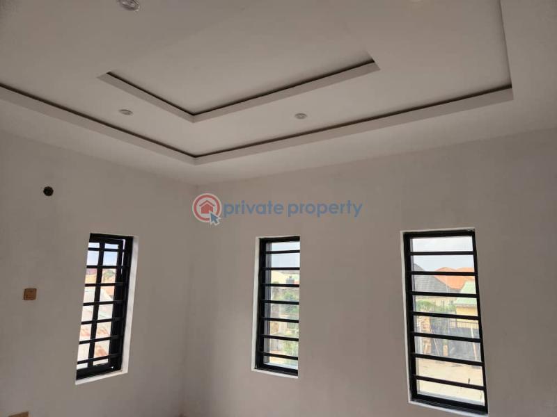 2 bedroom Block Of Flats For Rent Ayegun Oleyo, Tipper Garage, Akala Express, Ibadan Akala Express Ibadan Oyo - 1