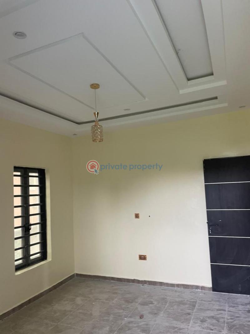 2 bedroom Block Of Flats For Rent Oluyole Main Estate, Ibadan Oluyole Estate Ibadan Oyo - 5