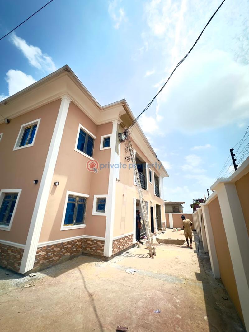 Flat & Apartment For Rent At Lemon Street Alalubosa Gra (phase 2) Alalubosa Ibadan Oyo - 2