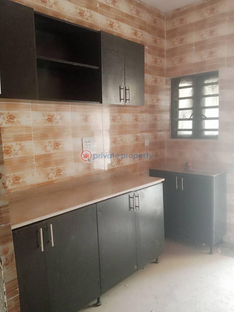 2 bedroom Block Of Flats For Rent One Minute Drive To Elebu Express Akala Express Ibadan Oyo - 7