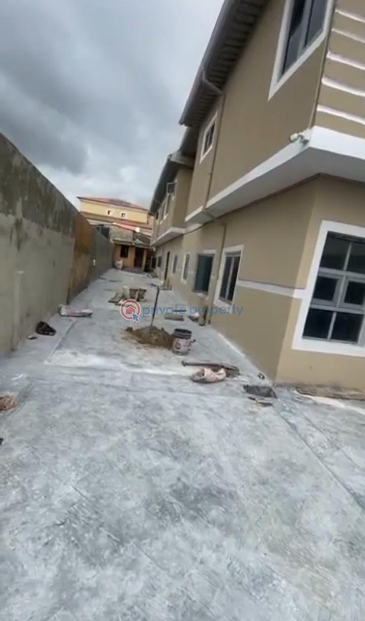 2 bedroom Flat & Apartment For Rent Soluyi Gbagada Lagos - 4