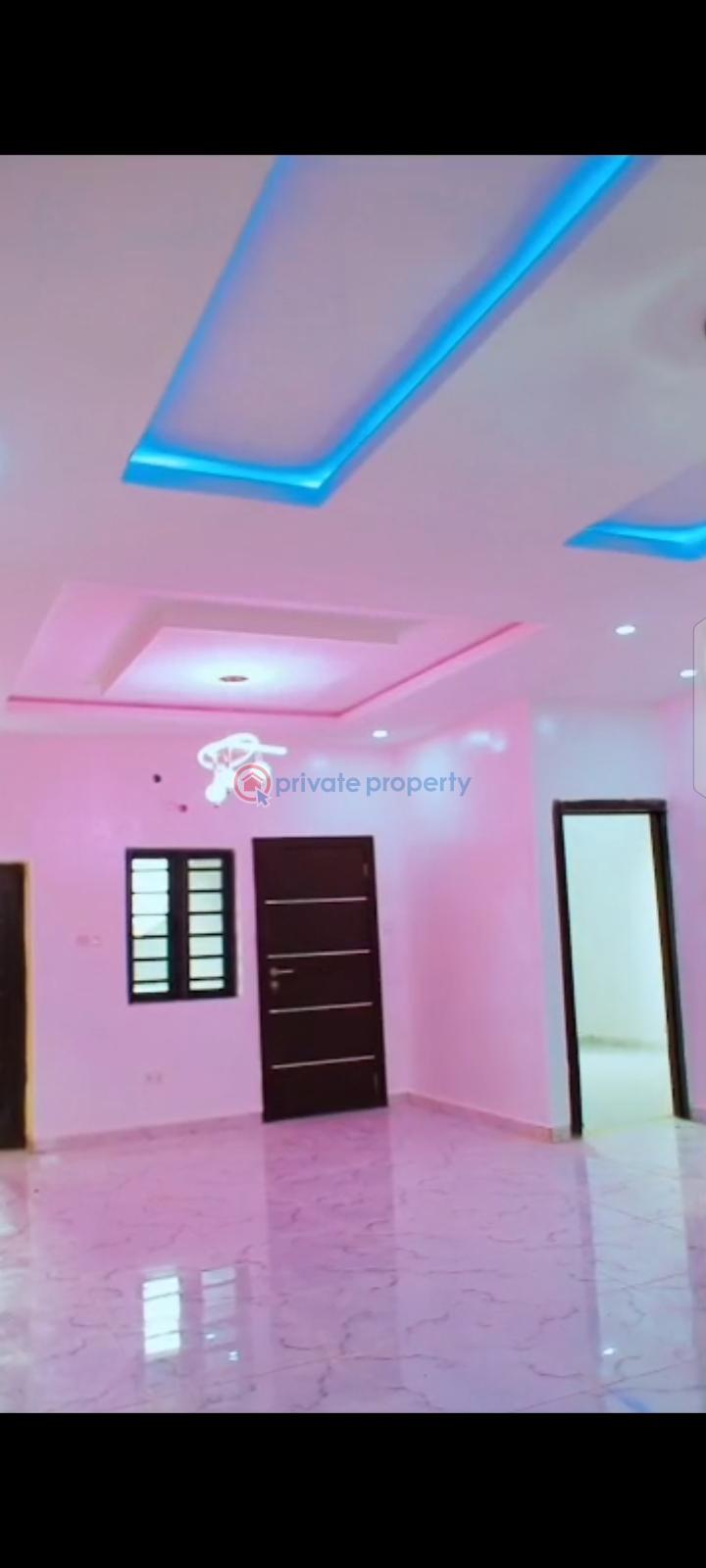 2 bedroom Block Of Flats For Rent Foodco Area, Akala Express Akala Express Ibadan Oyo - 3