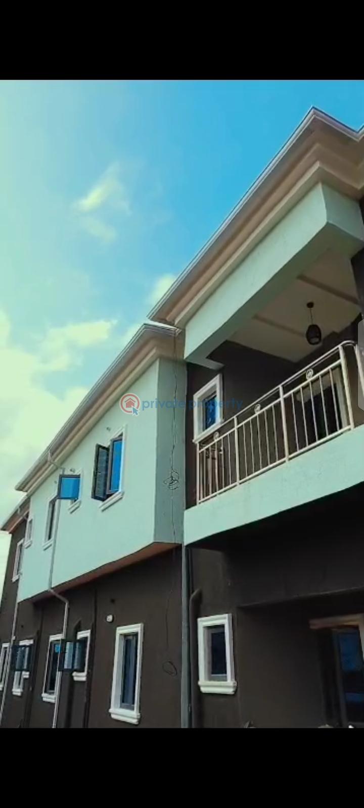2 bedroom Block Of Flats For Rent Foodco Area, Akala Express Akala Express Ibadan Oyo - 1