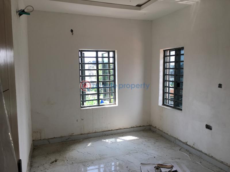 2 bedroom Block Of Flats For Sale Yabatech Gra Yaba Lagos - 9