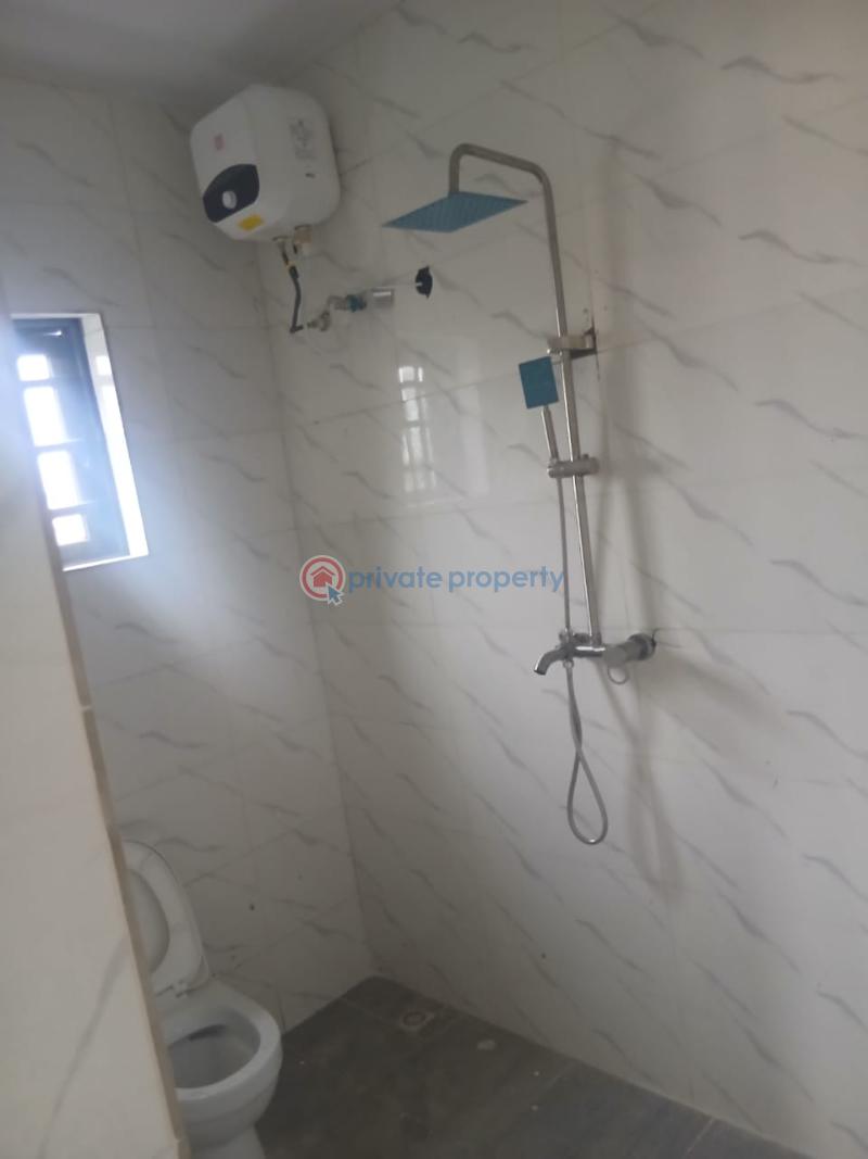 2 bedroom Block Of Flats For Rent Olorunkemi Estate Elebu Akala Express Ibadan Oyo - 4