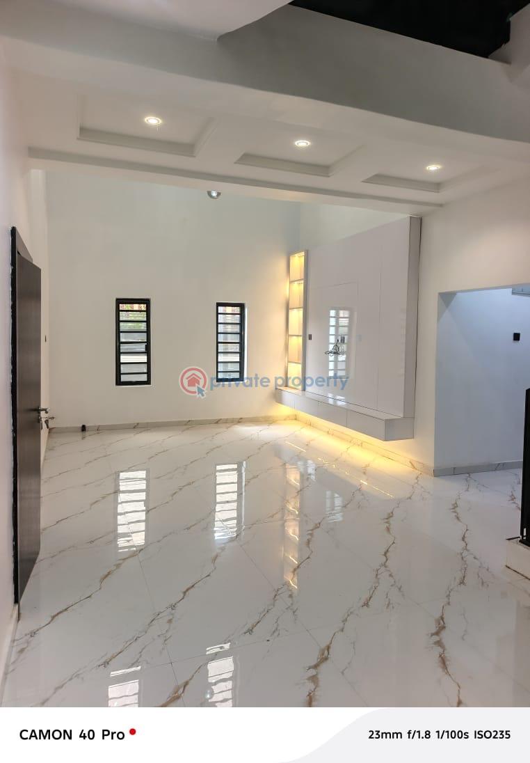 4 bedroom Duplex For Sale Ikolaba, Gra Ibadan Oyo - 3
