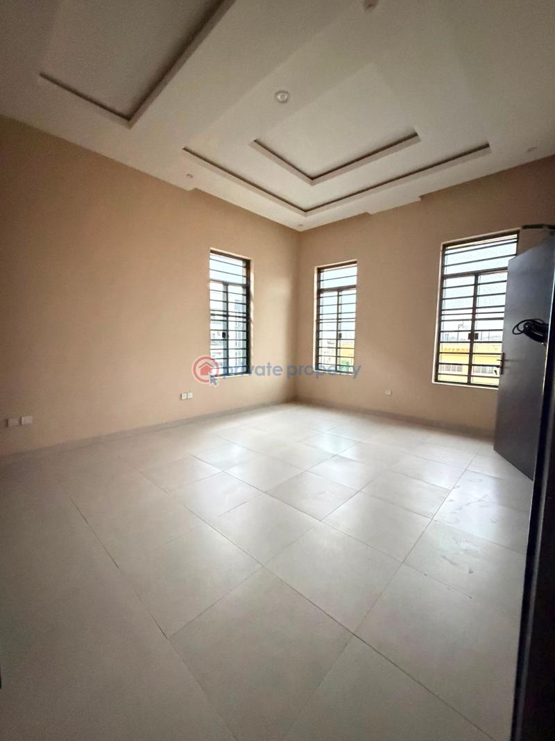 2 bedroom Block Of Flats For Sale Opebi Ikeja Lagos - 2