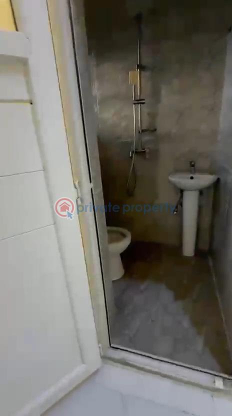 2 bedroom Block Of Flats For Rent Ijesha Surulere Lagos - 17