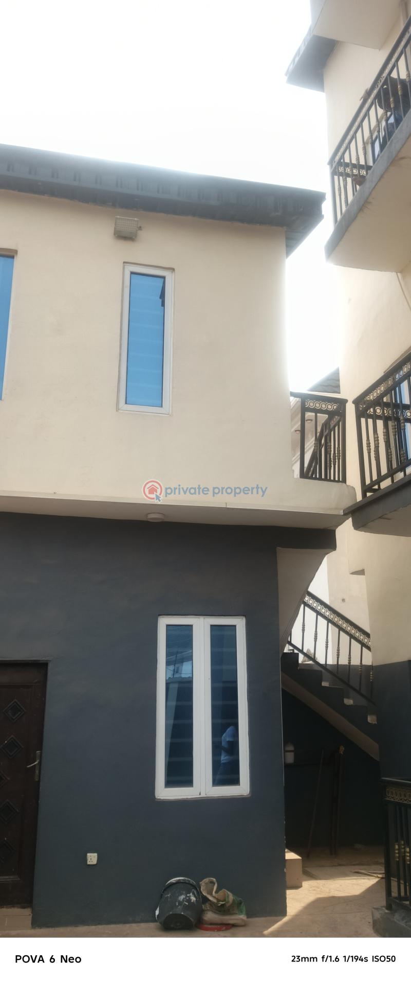 2 bedroom Block Of Flats For Rent An Estate In Ipaja Road Lagos Boy's Town Ipaja Lagos - 1