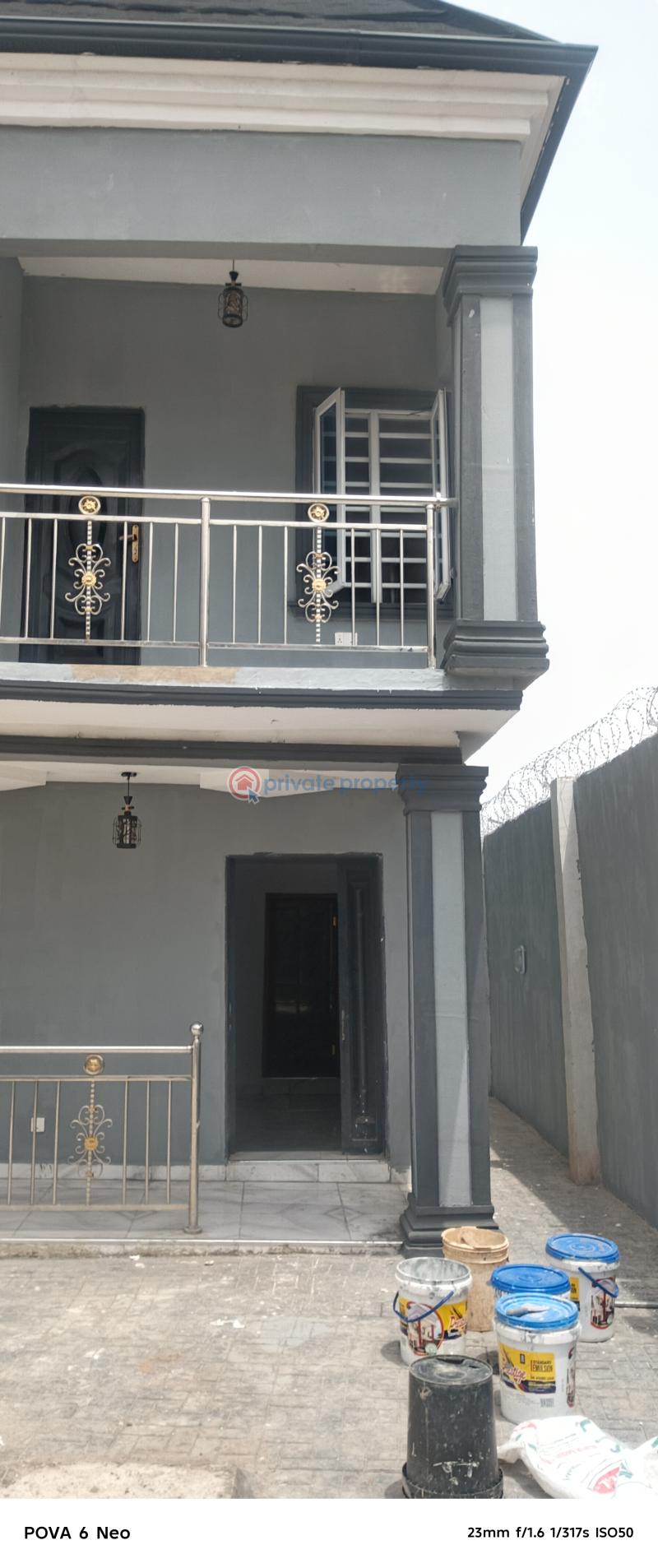 2 bedroom Block Of Flats For Rent An Estate In Ipaja Road Lagos Boy's Town Ipaja Lagos - 3