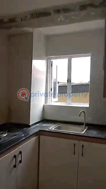 2 bedroom Block Of Flats For Rent Onike Yaba Lagos - 10