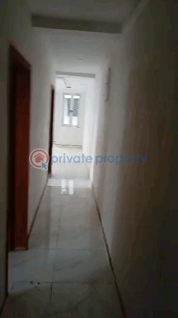 2 bedroom Block Of Flats For Rent Onike Yaba Lagos - 41
