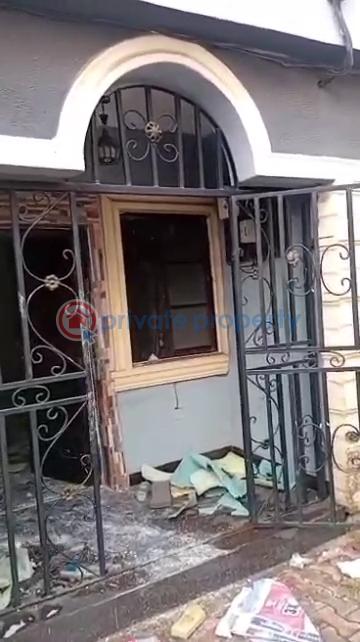 Flat & Apartment For Rent Funsho Owoyemi, Off Olanuyi Abule Egba Abule Egba Lagos - 0