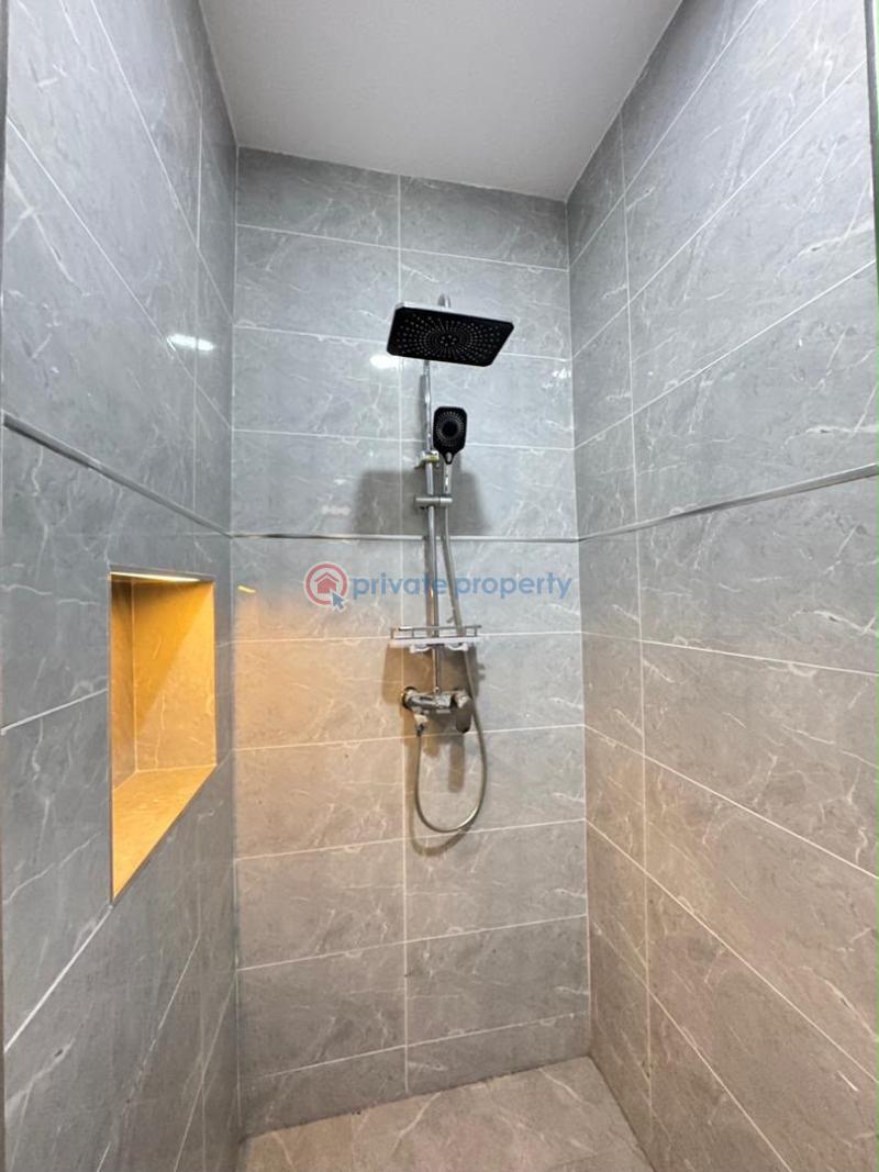 2 bedroom Block Of Flats For Sale Surulere Lagos - 12