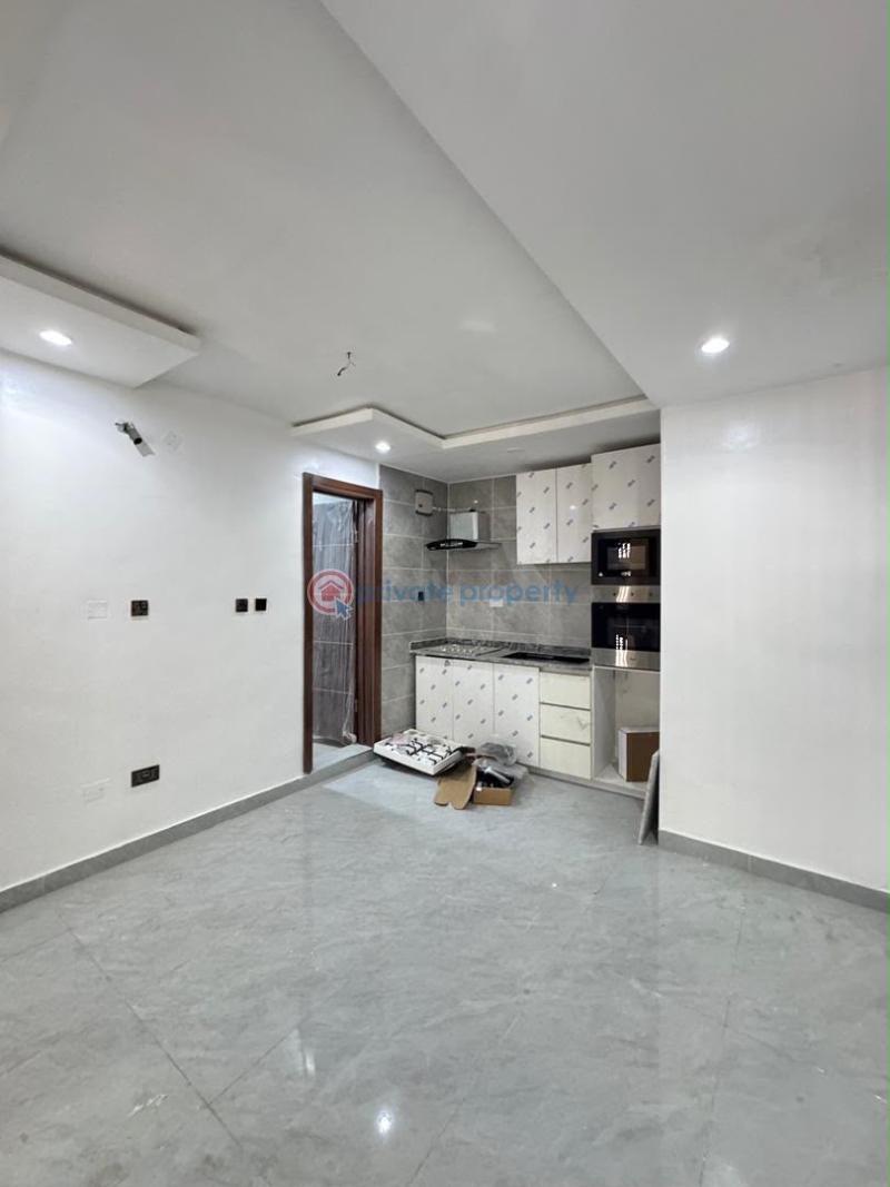 2 bedroom Block Of Flats For Sale Surulere Lagos - 10