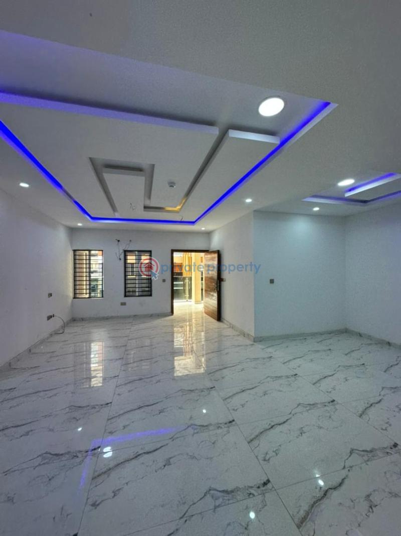 Newly built 2bedroom apartment with bq,swimmingpool,gym and elevator - 2 2 bedroom Block Of Flats For Sale Lekki Phase 1 Lagos - 2