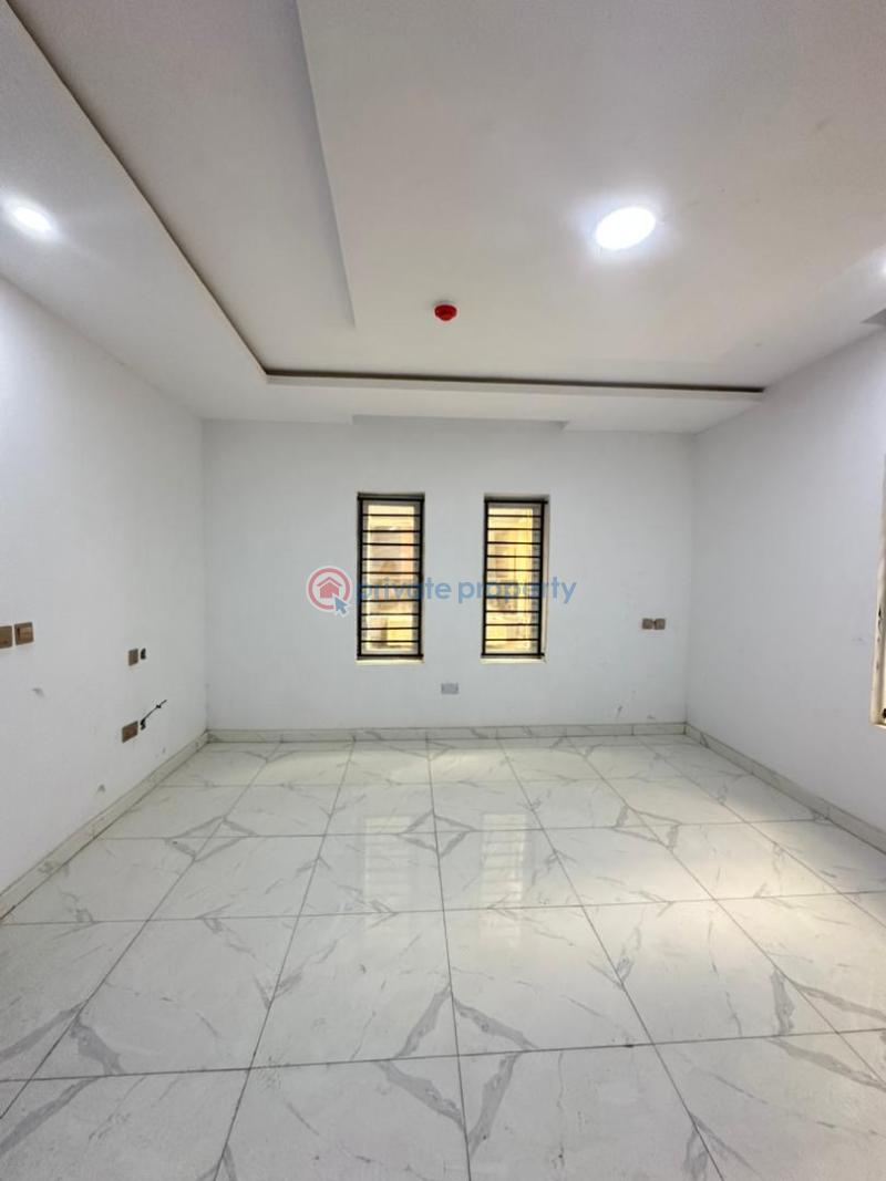 Newly built 2bedroom apartment with bq,swimmingpool,gym and elevator - 5 2 bedroom Block Of Flats For Sale Lekki Phase 1 Lagos - 5