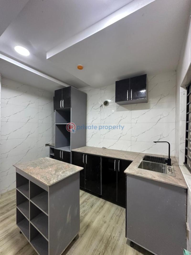 Newly built 2bedroom apartment with bq,swimmingpool,gym and elevator - 4 2 bedroom Block Of Flats For Sale Lekki Phase 1 Lagos - 4