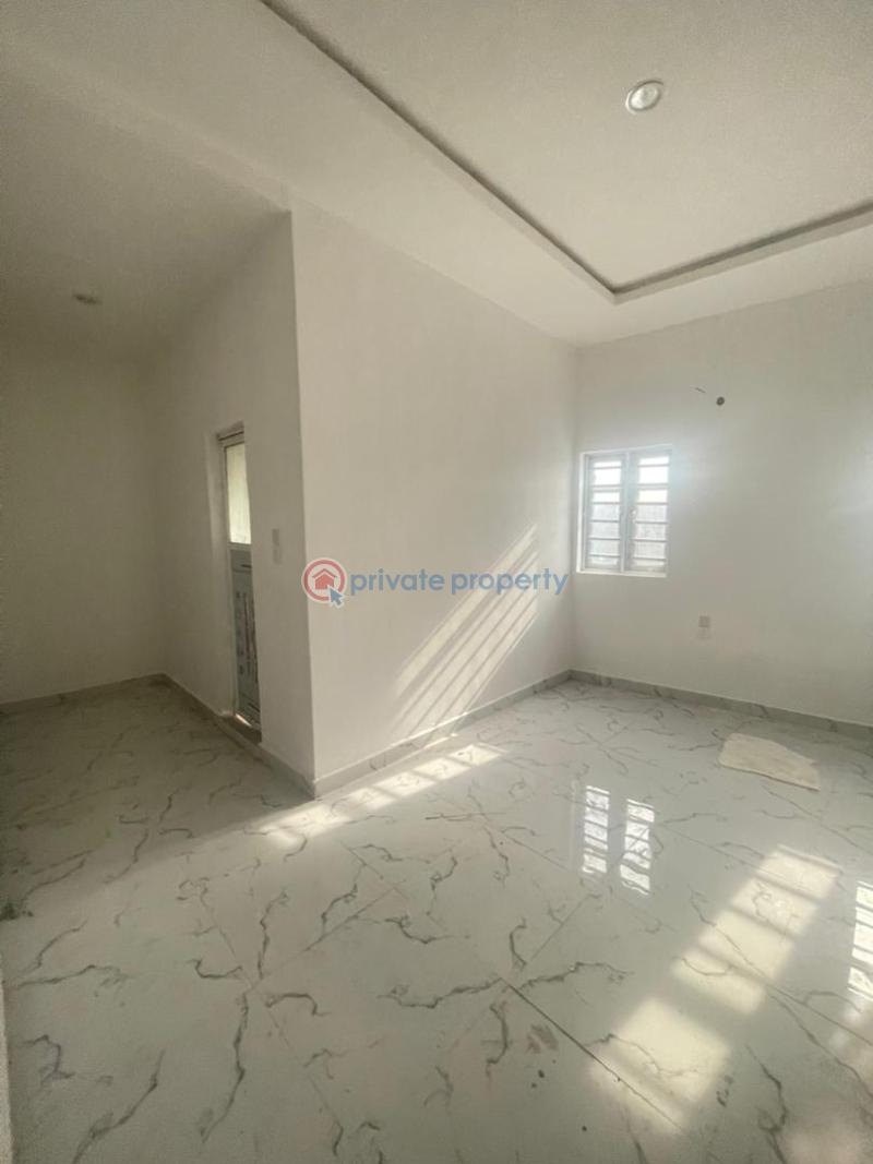 2 bedroom Block Of Flats For Rent Ologolo Lekki Lagos - 2
