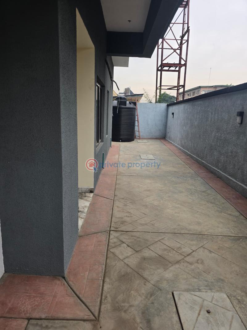 2 bedroom Block Of Flats For Sale Off Babs Animashaun, Surulere Lagos - 4