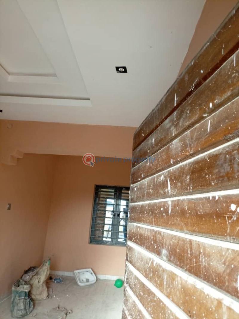 Newly built 2bedroom flat - 1 2 bedroom Block Of Flats For Rent New Land Estate Elebu Akala Express Ibadan Oyo - 1