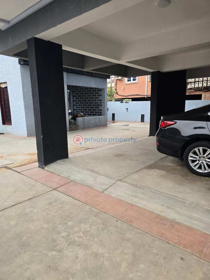 2 bedroom Block Of Flats For Sale Off Babs Animashaun, Surulere Lagos - 6