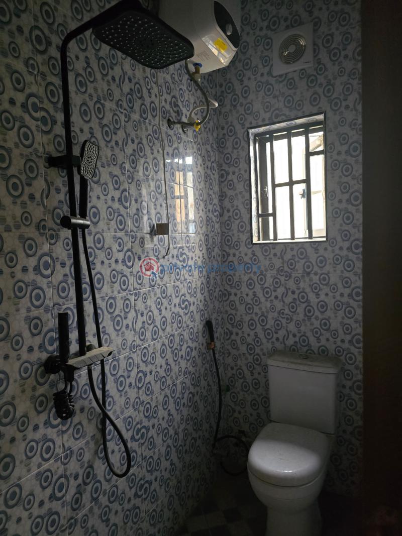 2 bedroom Block Of Flats For Sale Off Babs Animashaun, Surulere Lagos - 10