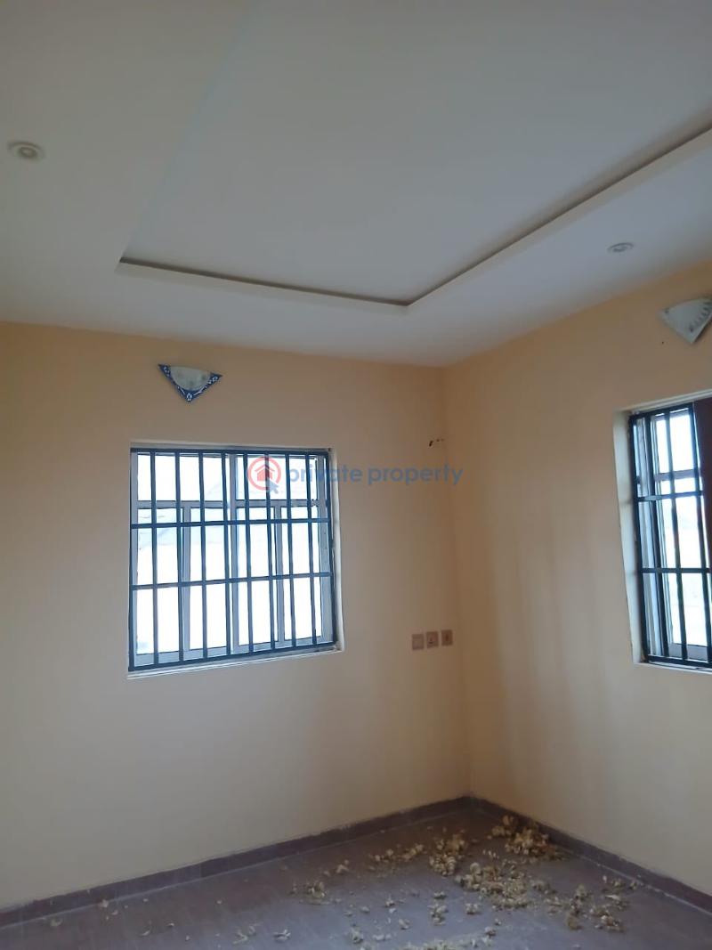 2 bedroom Block Of Flats For Rent Akoto Zone F Estate Elebu ,akala Express Akala Express Ibadan Oyo - 6