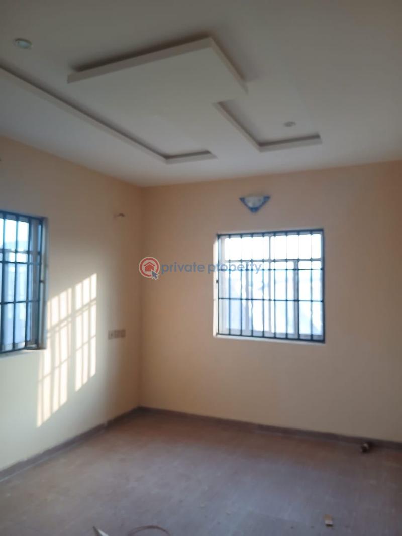 2 bedroom Block Of Flats For Rent Akoto Zone F Estate Elebu ,akala Express Akala Express Ibadan Oyo - 2