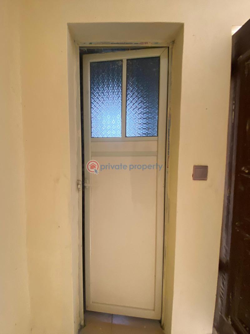 House For Sale Location: Elenushosho Off Ologolo Nihort Road 15minutes Drive To Alpha Grace Estate. Ibadan Oyo - 3