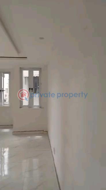 2 bedroom Block Of Flats For Rent Onike Yaba Lagos - 21
