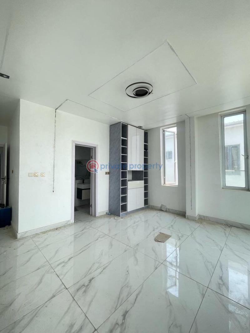 Newly built 2bedroom luxury apartment with luxury fitted kitchen third floor - 1 2 bedroom Block Of Flats For Rent Nice Ikate Elegushi Lekki Lagos - 1