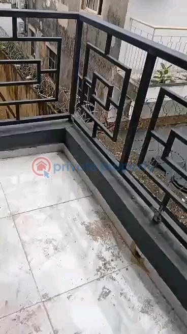 2 bedroom Block Of Flats For Rent Onike Yaba Lagos - 0