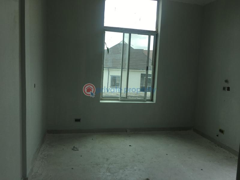 2 bedroom Block Of Flats For Rent Mende Maryland Lagos - 16