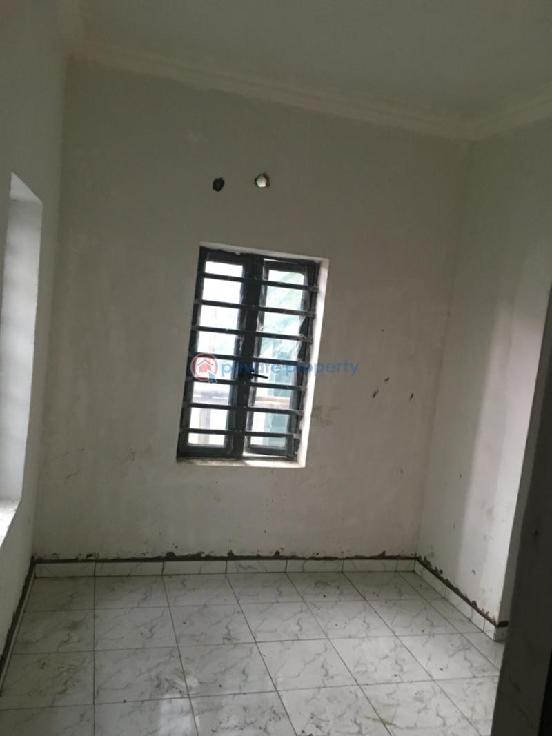 2 bedroom Block Of Flats For Rent Off Sunmola Street Mende Maryland Lagos - 7