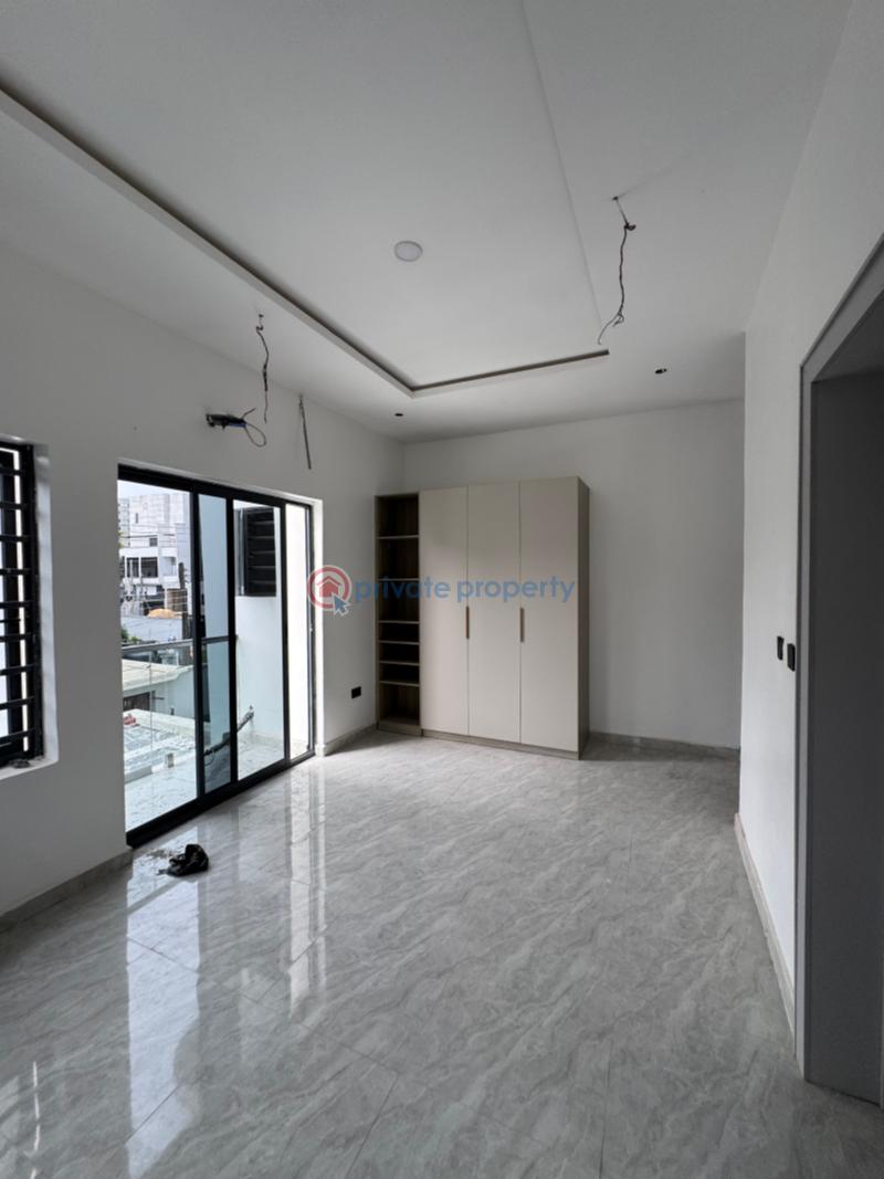 2 bedroom Block Of Flats For Rent Freedom Way Lekki Phase 1 Lagos - 1