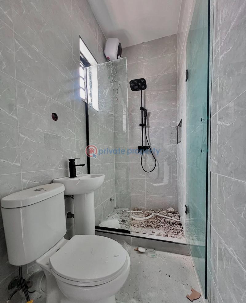 Newly built 3 & 4 bedroom terrace duplex - 14 3 bedroom Terraced Duplex For Sale Ikota Lekki Lagos - 14
