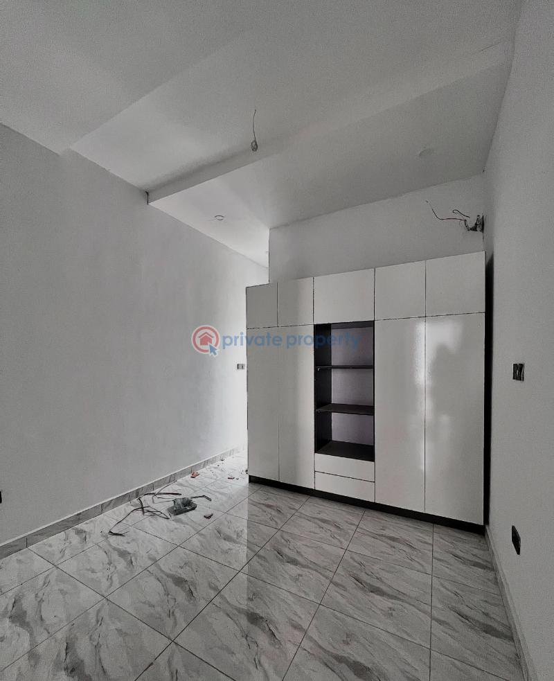 Newly built 3 & 4 bedroom terrace duplex - 12 3 bedroom Terraced Duplex For Sale Ikota Lekki Lagos - 12