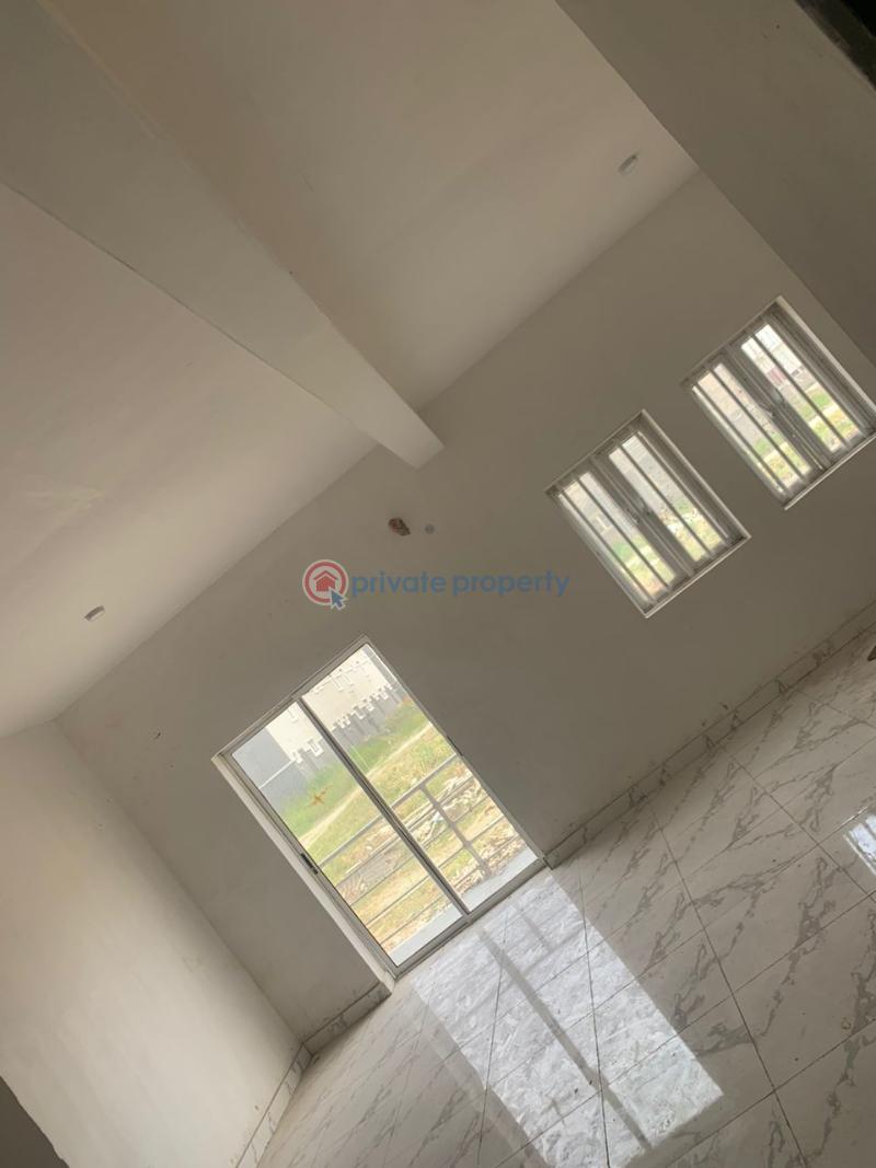 3 bedroom Flat & Apartment For Sale Fashola Housing Estate Ibeshe Ikorodu Lagos - 1