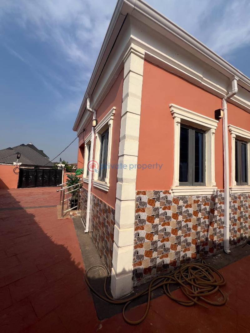 3 bedroom Block Of Flats For Sale Liberty Academy Road Off Akala Express Way Ibadan Oyo - 9