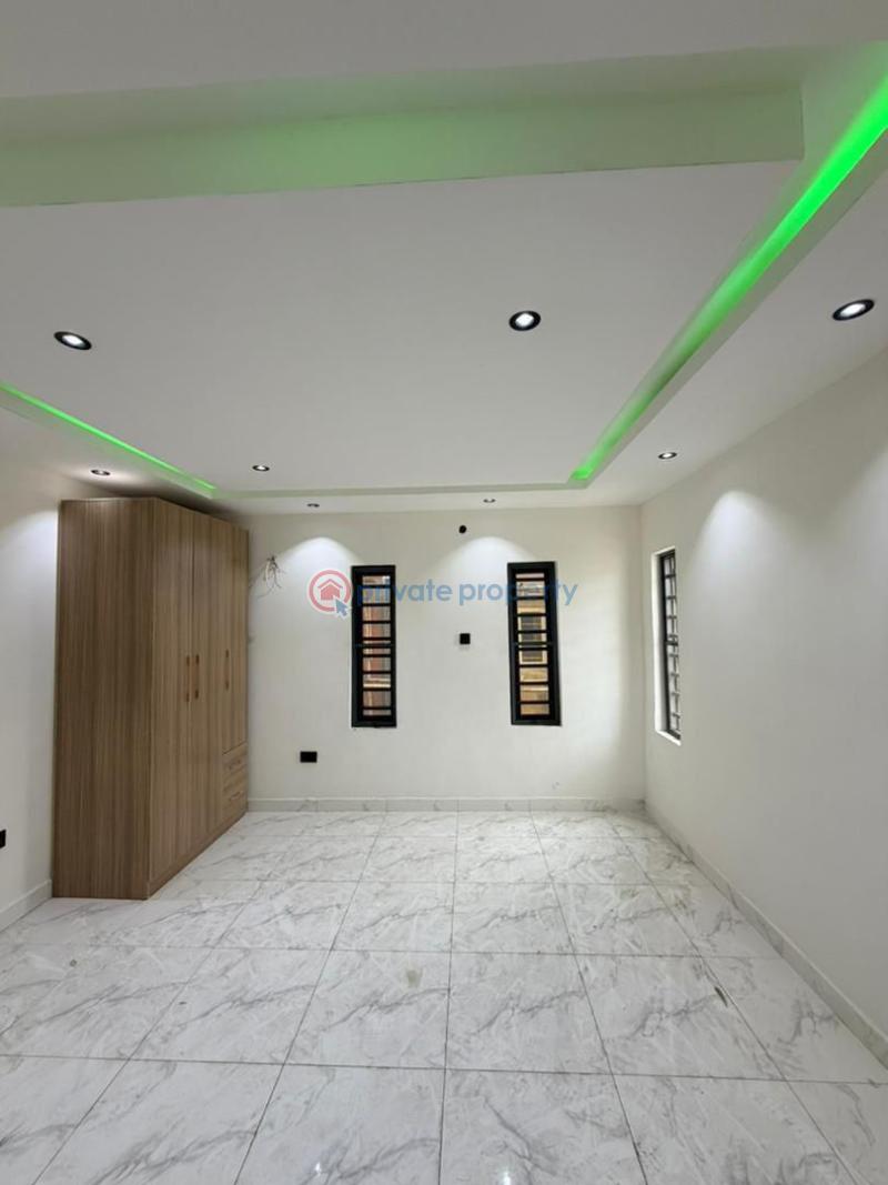3 bedroom Block Of Flats For Sale Gbagada Lagos - 11